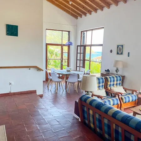 Casa Dos Magalhaes * Vila do Porto